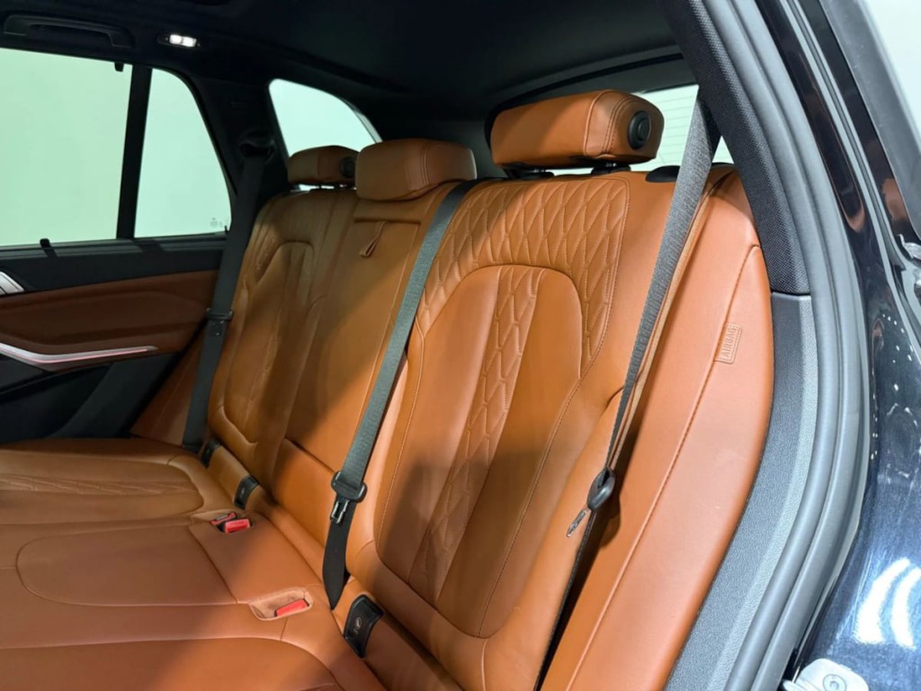 2021 BMW X5 Image 24