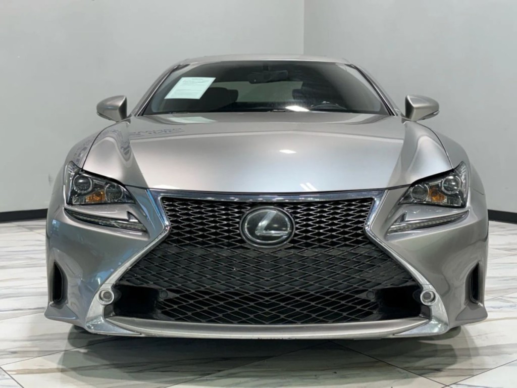 2017 Lexus RC 300 Image 3