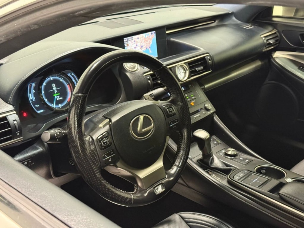 2017 Lexus RC 300 Image 14
