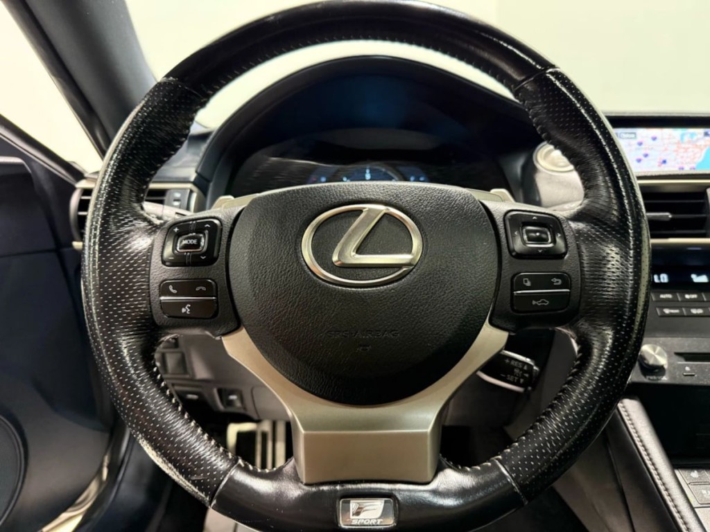 2017 Lexus RC 300 Image 15