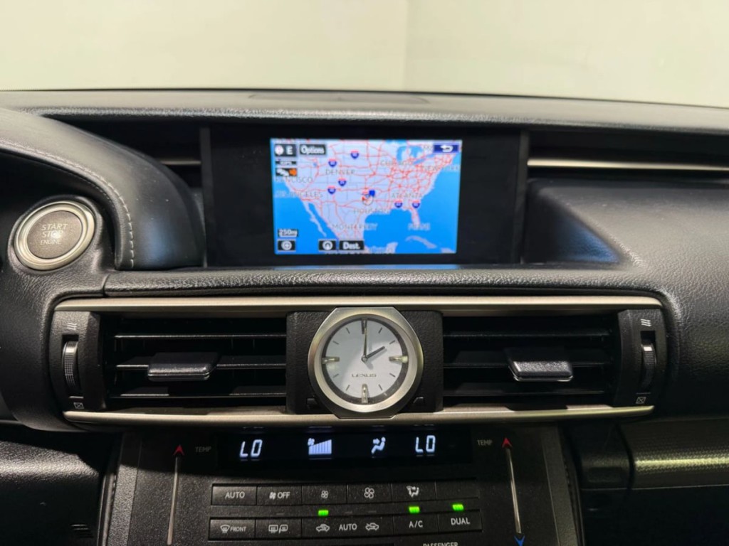 2017 Lexus RC 300 Image 20