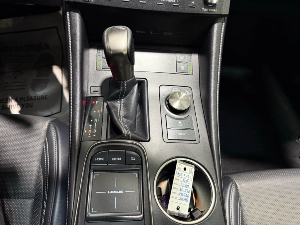 2017 Lexus RC 300 Image 22