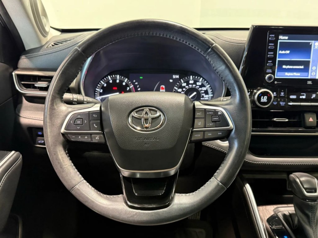 2021 Toyota Highlander Image 16