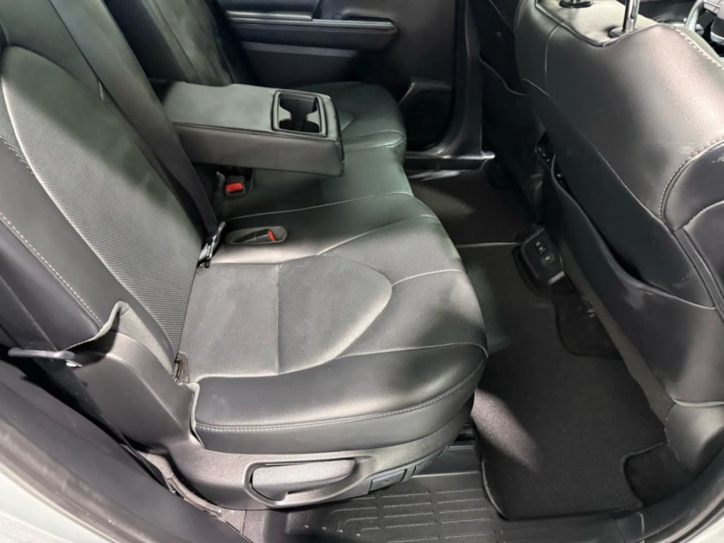 2021 Toyota Highlander Image 35
