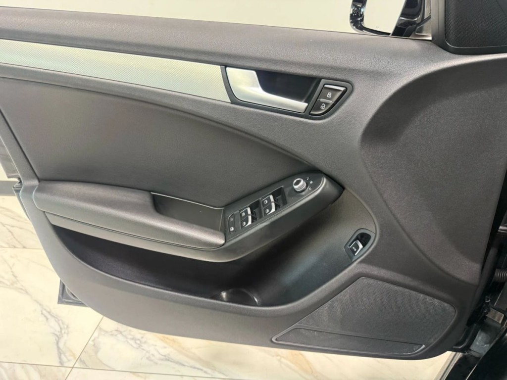 2015 Audi A4 Image 11