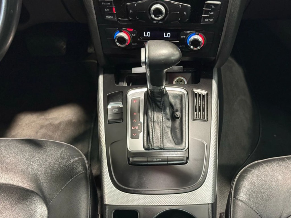 2015 Audi A4 Image 21