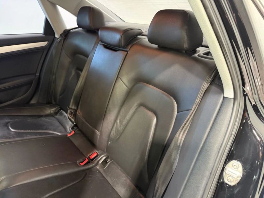 2015 Audi A4 Image 24