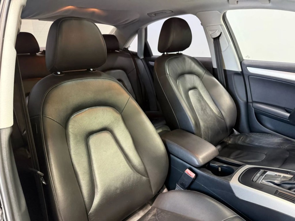 2015 Audi A4 Image 27