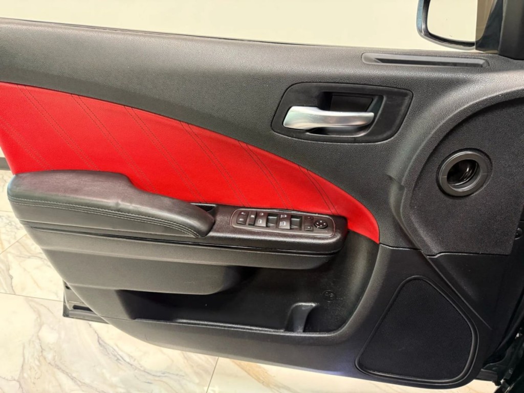 2022 Dodge Charger Image 10