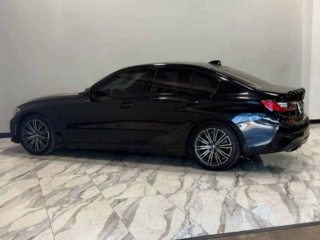 2020 BMW 3 Series Image 9