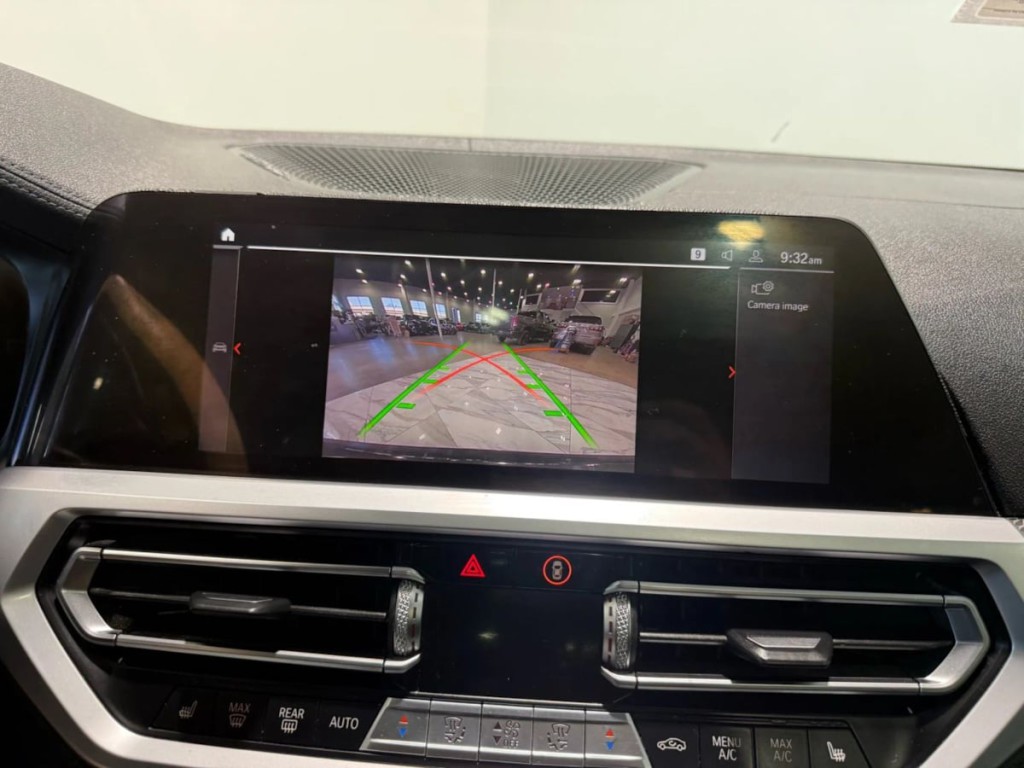 2020 BMW 3 Series Image 21