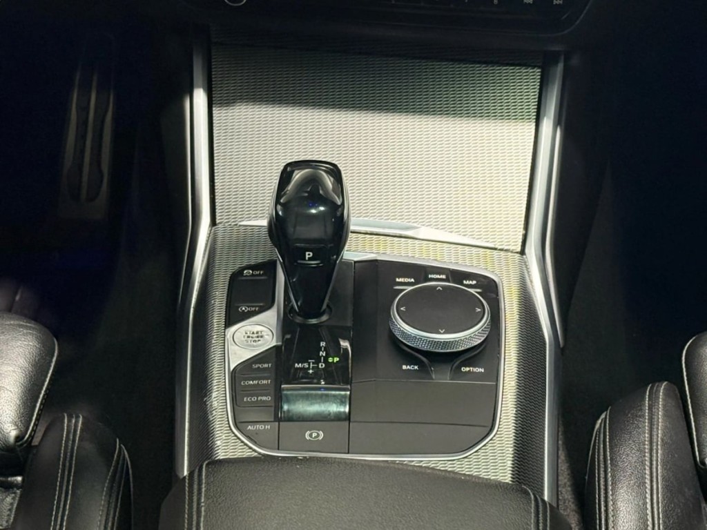 2020 BMW 3 Series Image 22