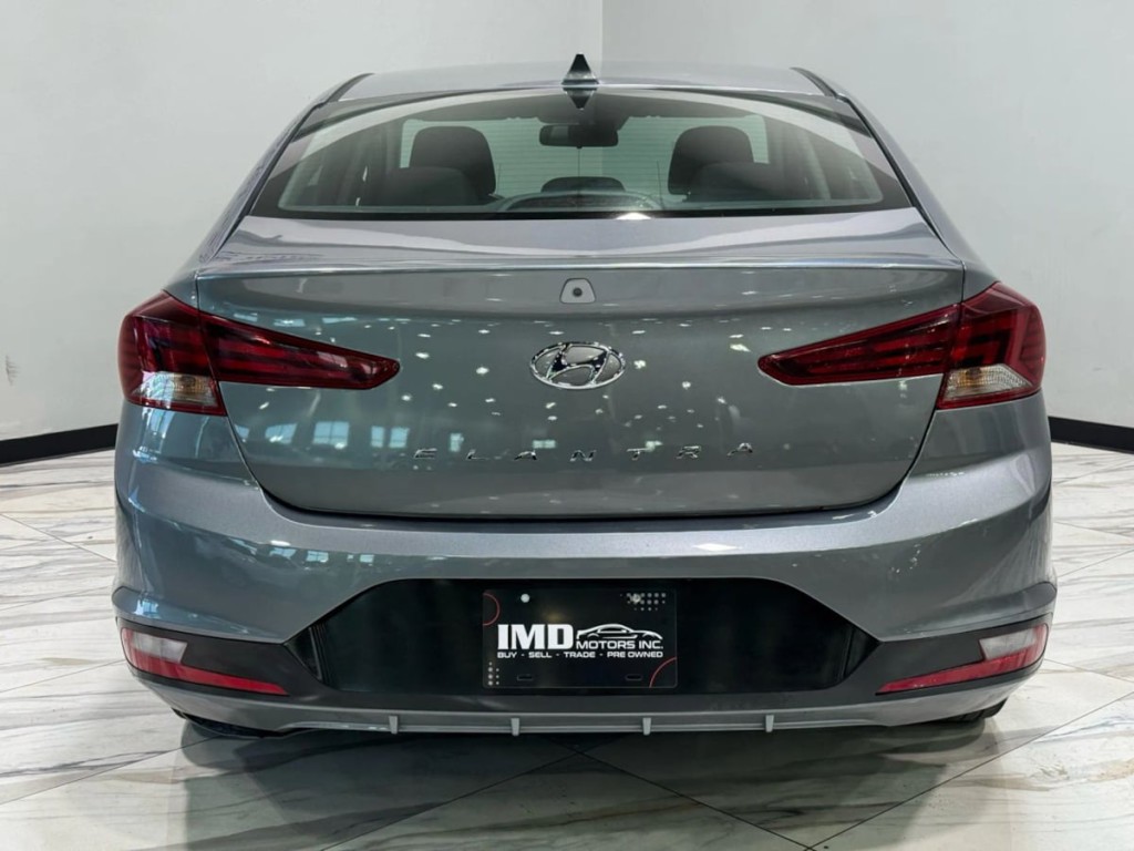 2019 Hyundai Elantra Image 7
