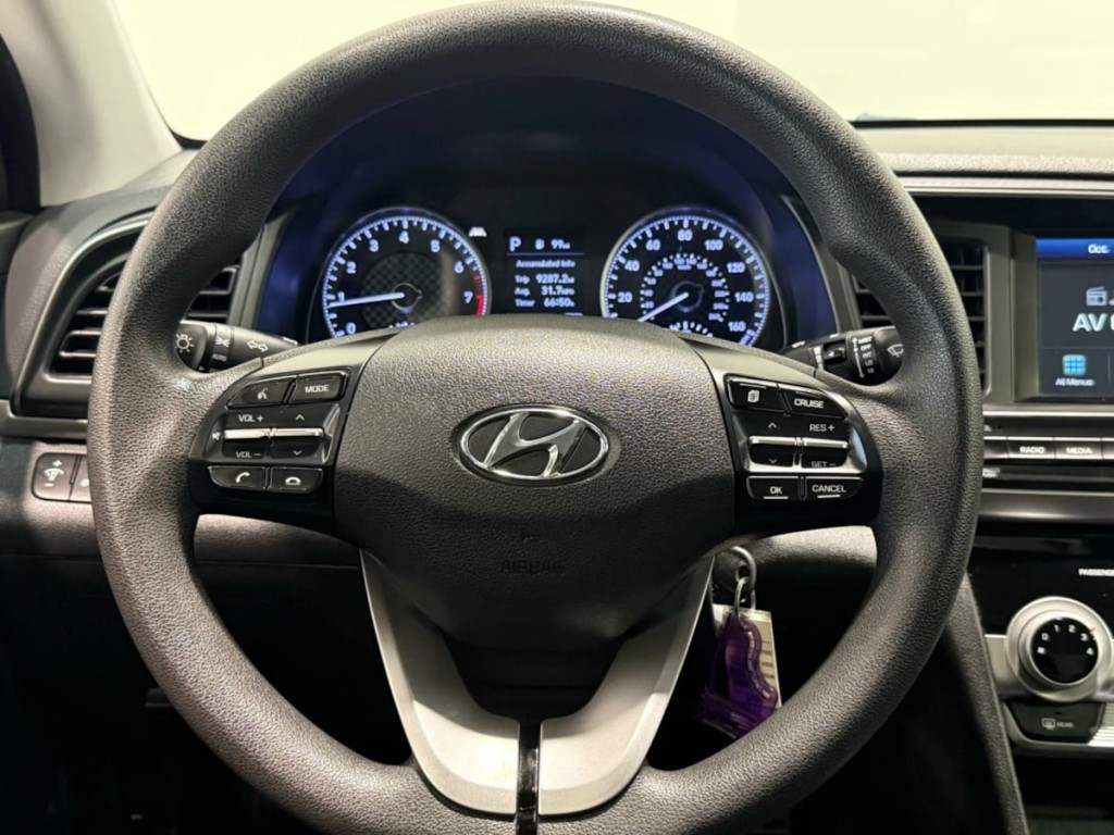 2019 Hyundai Elantra Image 15