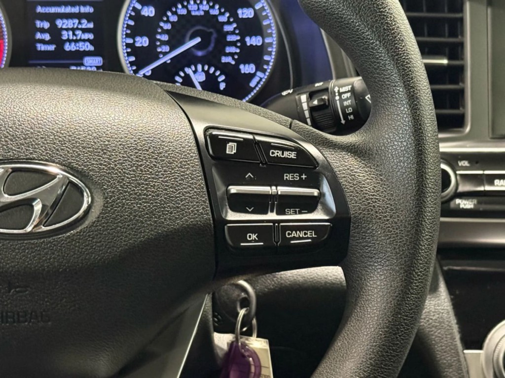 2019 Hyundai Elantra Image 17