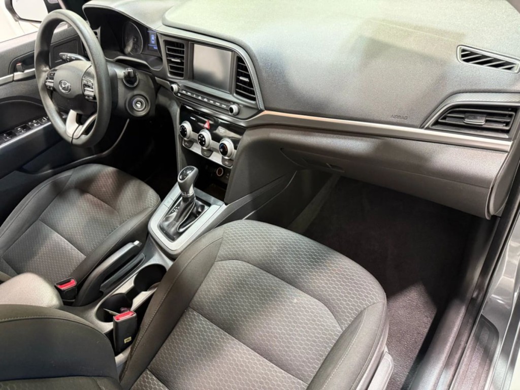 2019 Hyundai Elantra Image 27