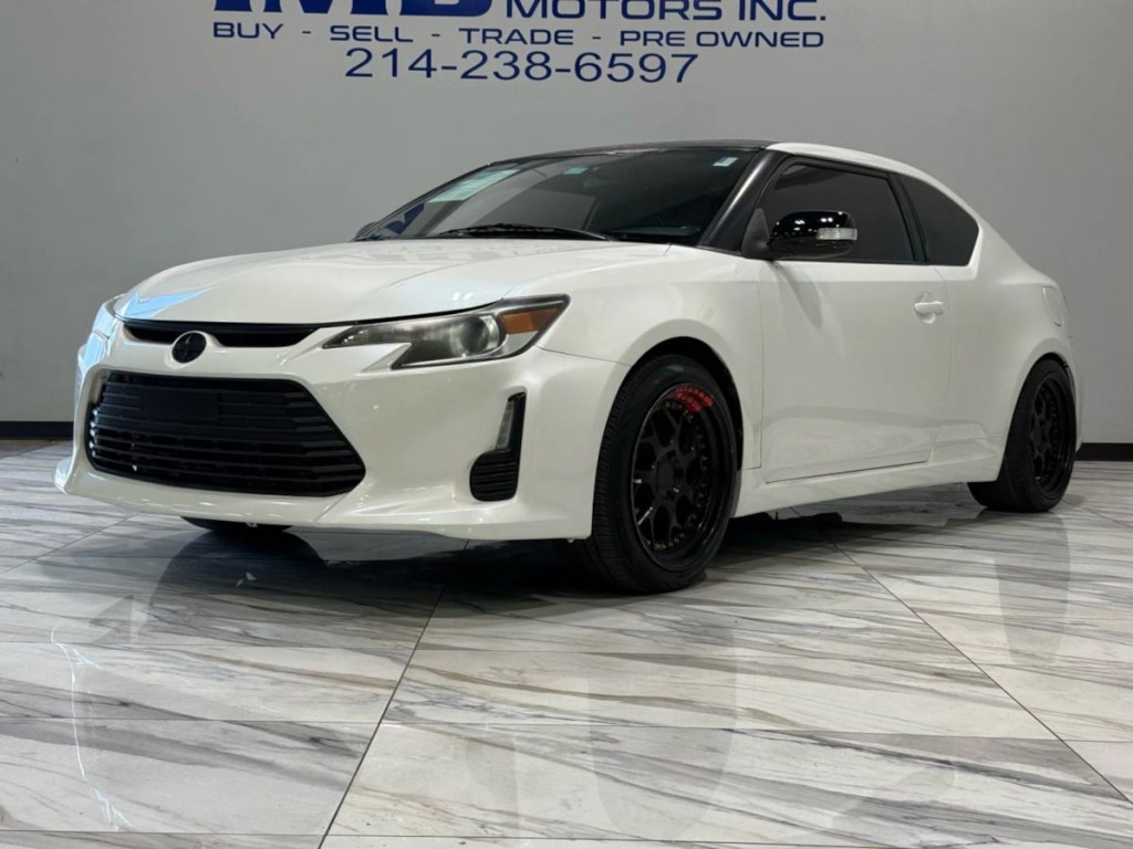 2015 Scion tC Image 2