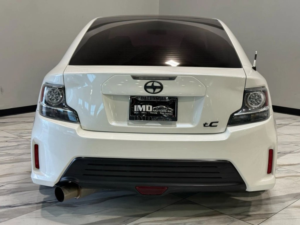2015 Scion tC Image 7