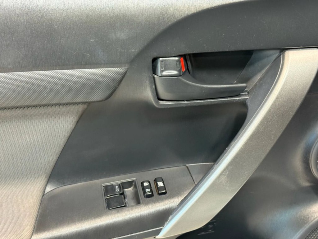 2015 Scion tC Image 12