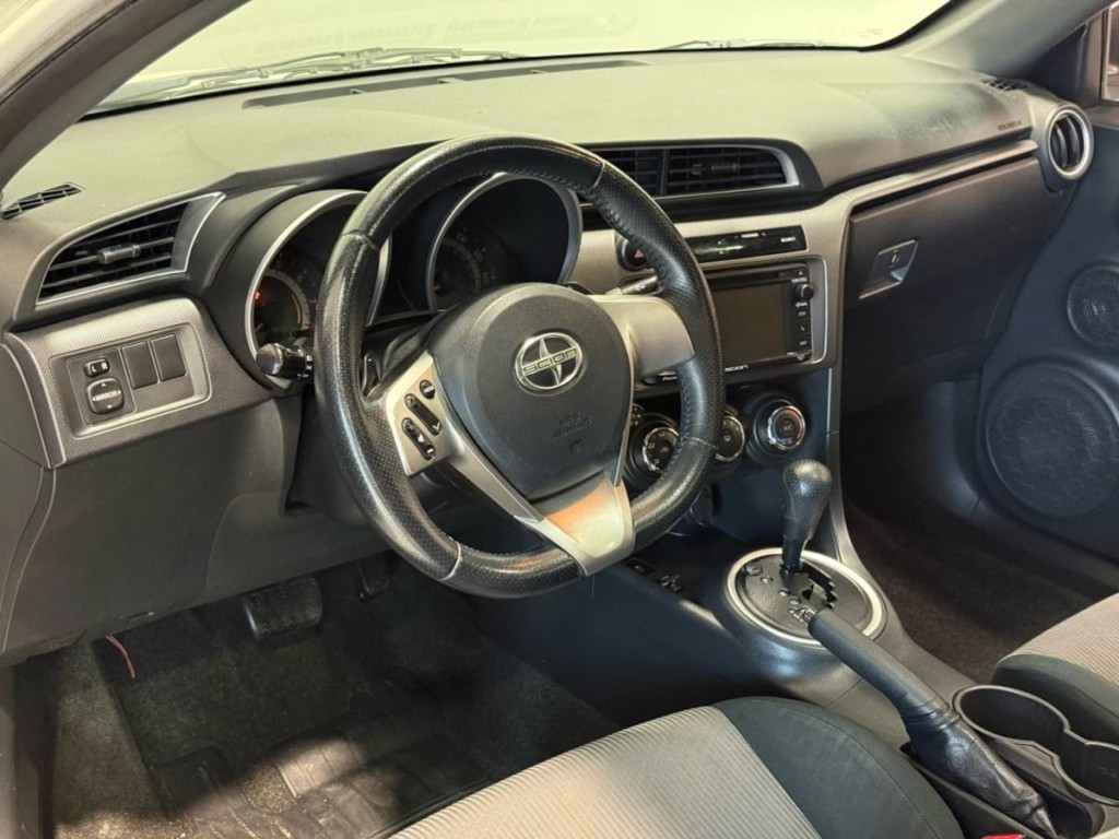 2015 Scion tC Image 13