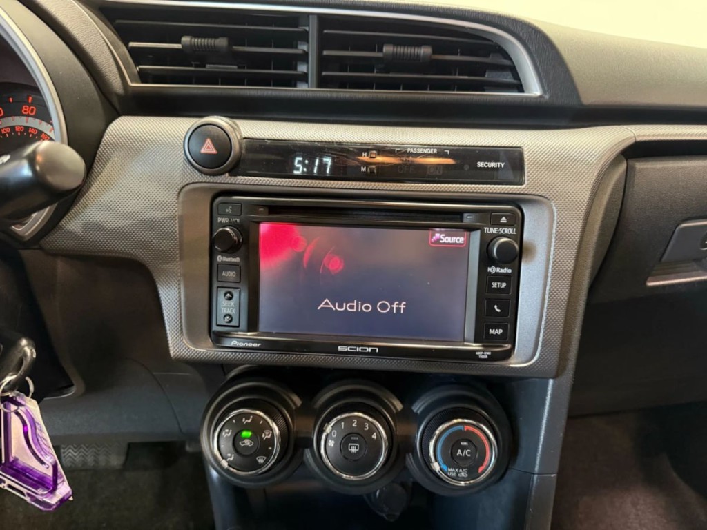 2015 Scion tC Image 18