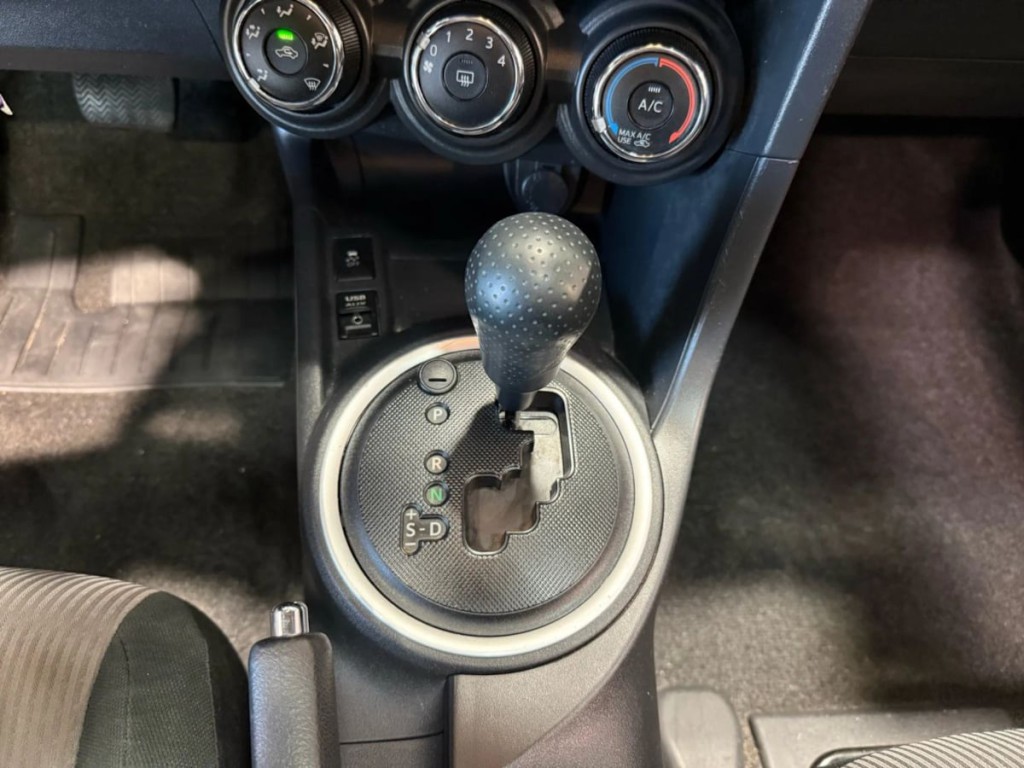 2015 Scion tC Image 19