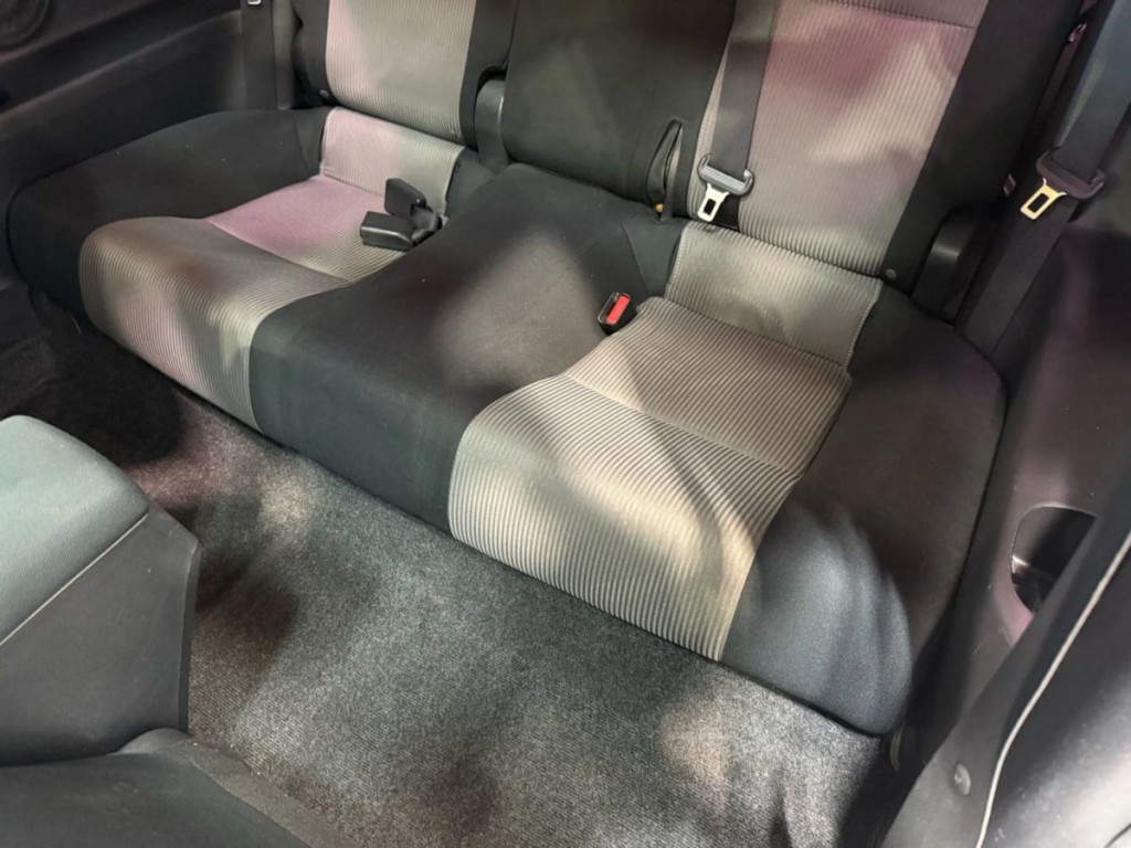 2015 Scion tC Image 23