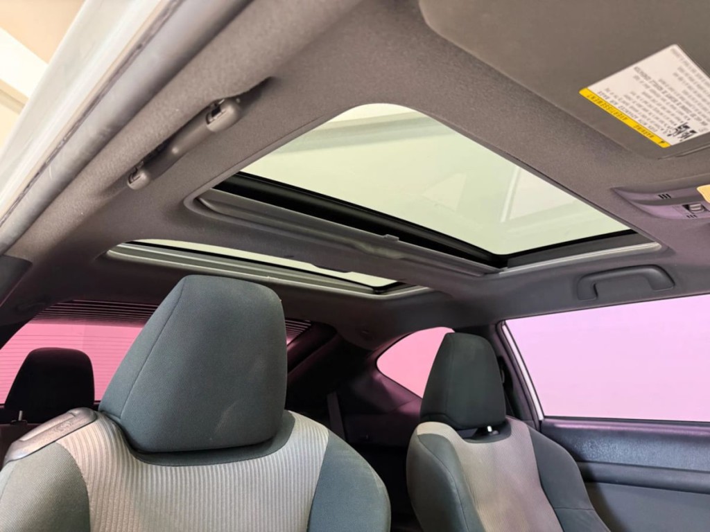 2015 Scion tC Image 27