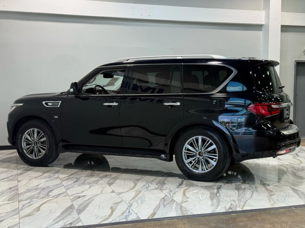 2019 INFINITI QX80 Image 9