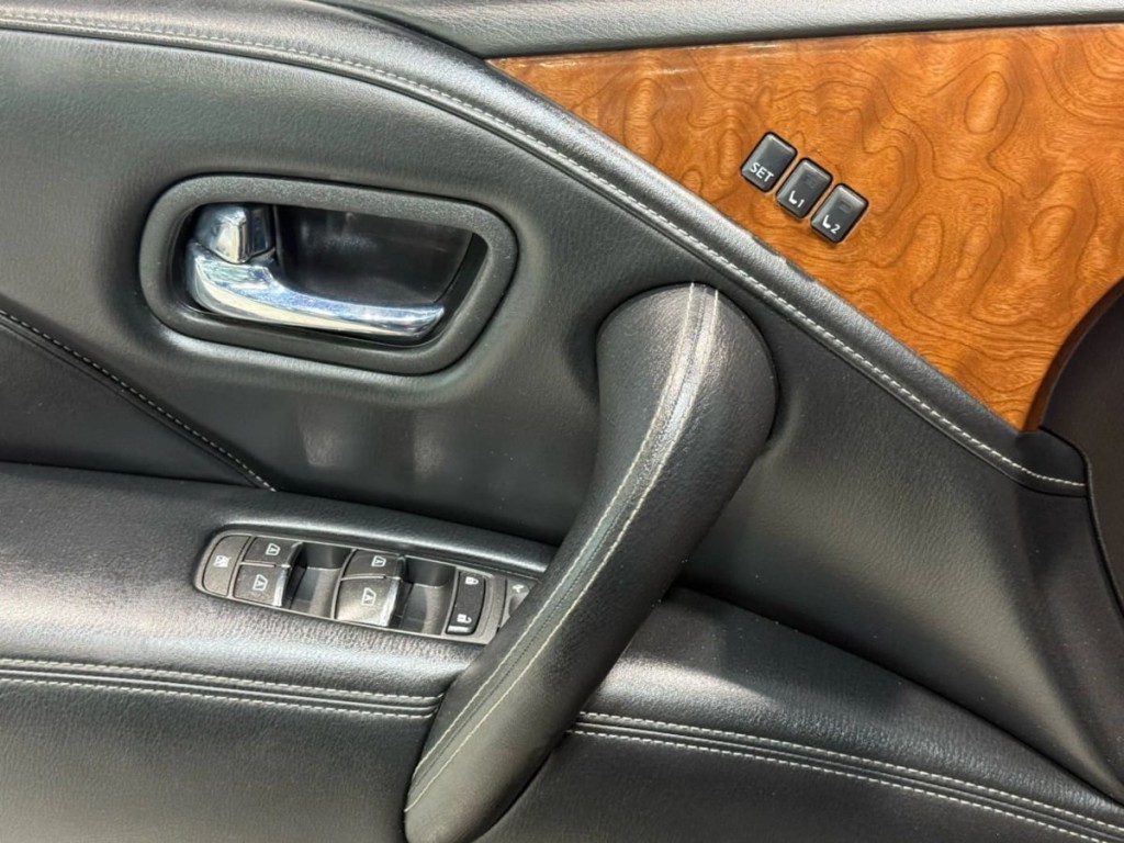 2019 INFINITI QX80 Image 11