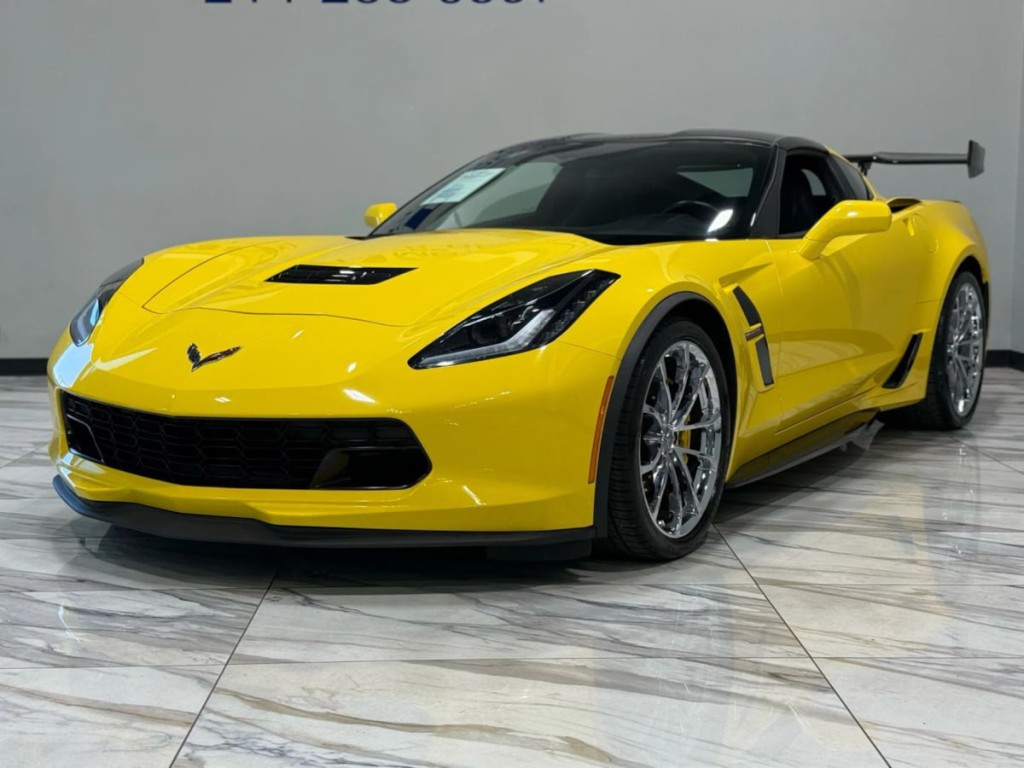 2019 Chevrolet Corvette Image 2