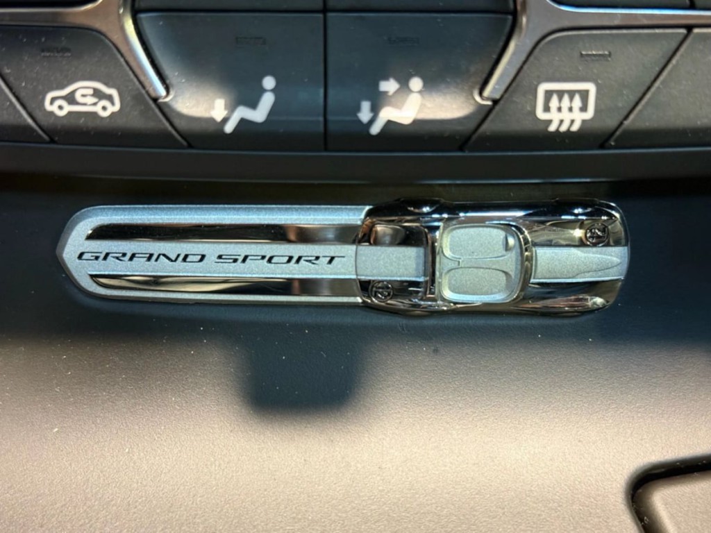 2019 Chevrolet Corvette Image 19