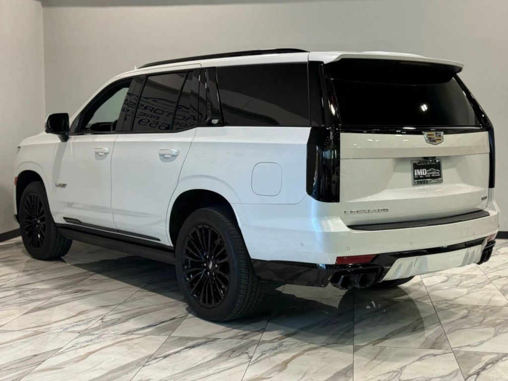 2023 Cadillac Escalade Image 8