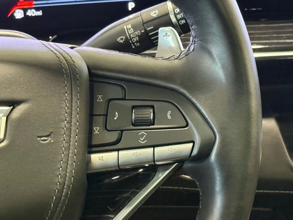 2023 Cadillac Escalade Image 17