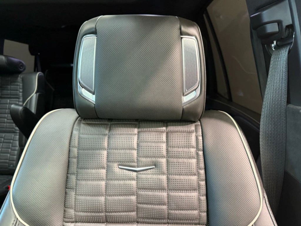 2023 Cadillac Escalade Image 25