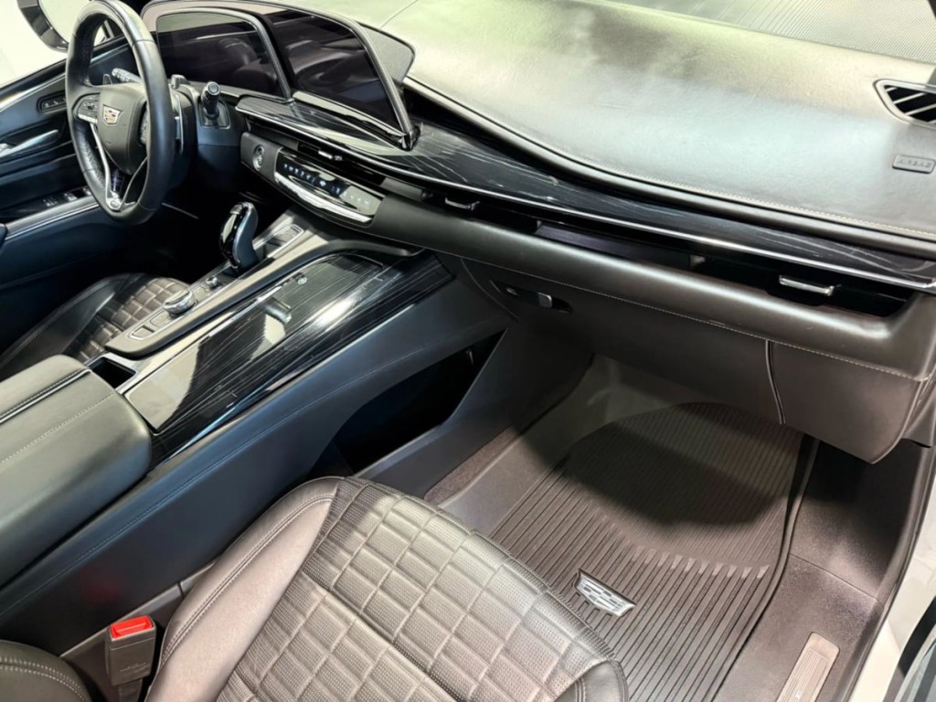 2023 Cadillac Escalade Image 29