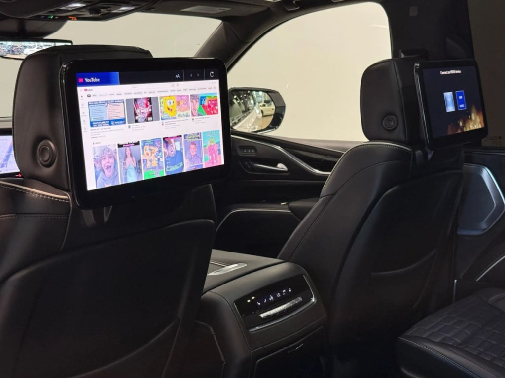 2023 Cadillac Escalade Image 36