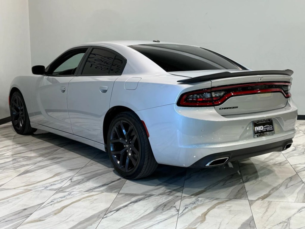 2021 Dodge Charger Image 8