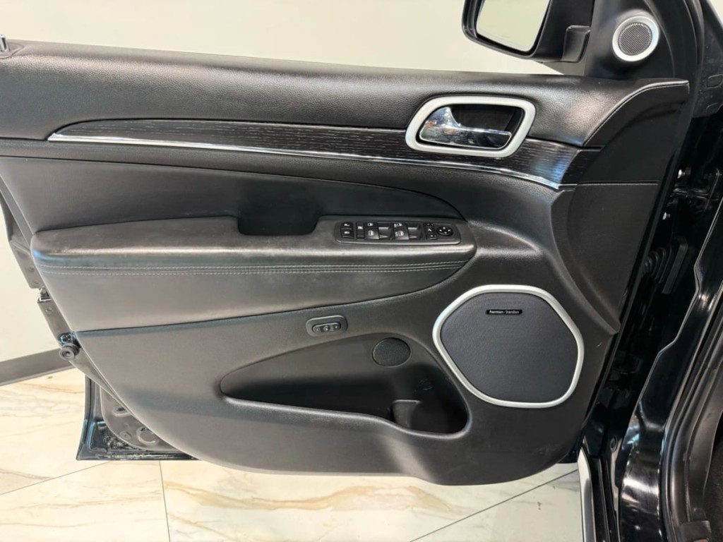 2020 Jeep Grand Cherokee Image 13