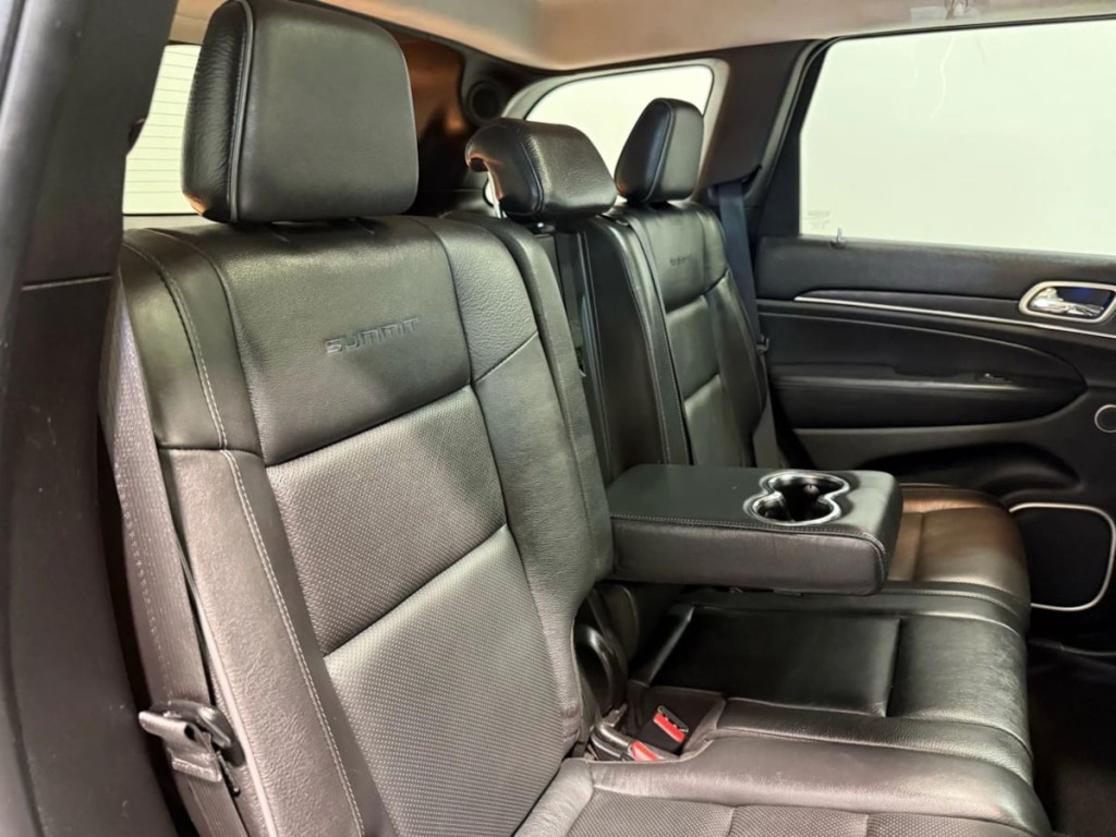 2020 Jeep Grand Cherokee Image 34