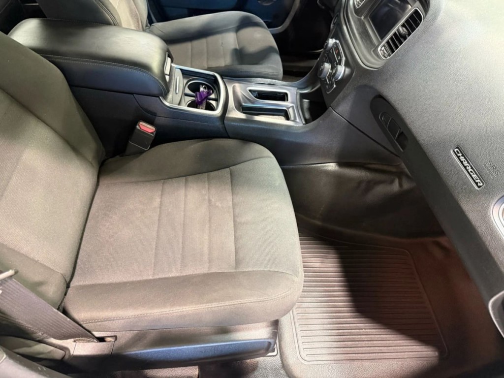 2018 Dodge Charger Image 28