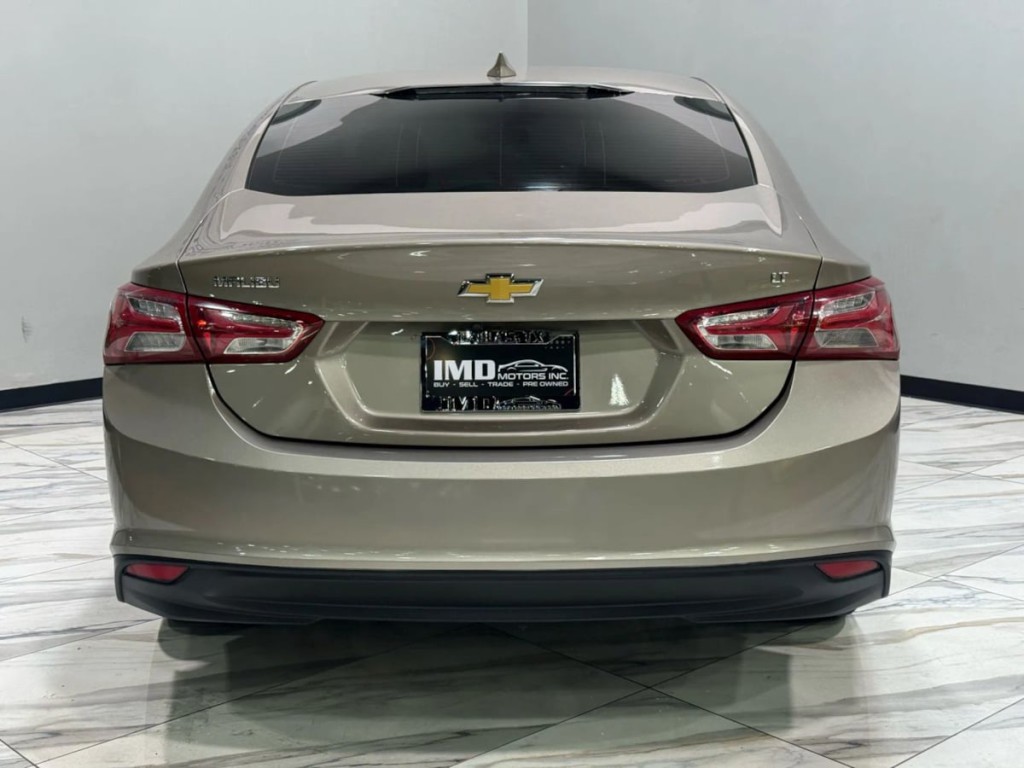 2022 Chevrolet Malibu Image 7
