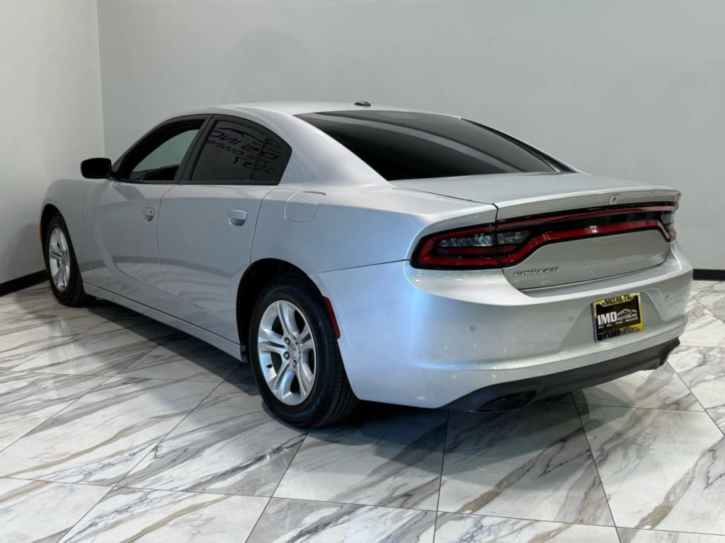 2021 Dodge Charger Image 9