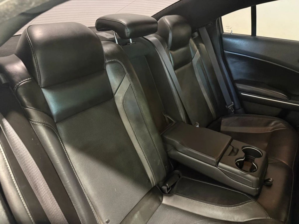2021 Dodge Charger Image 30