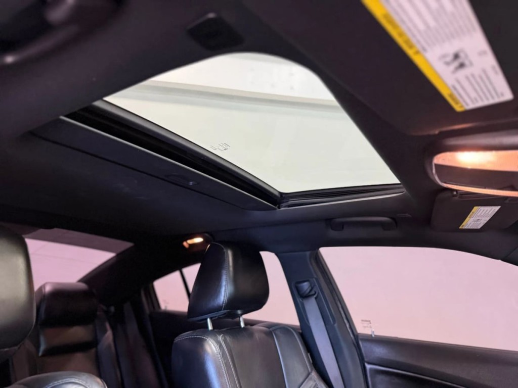 2021 Dodge Charger Image 32
