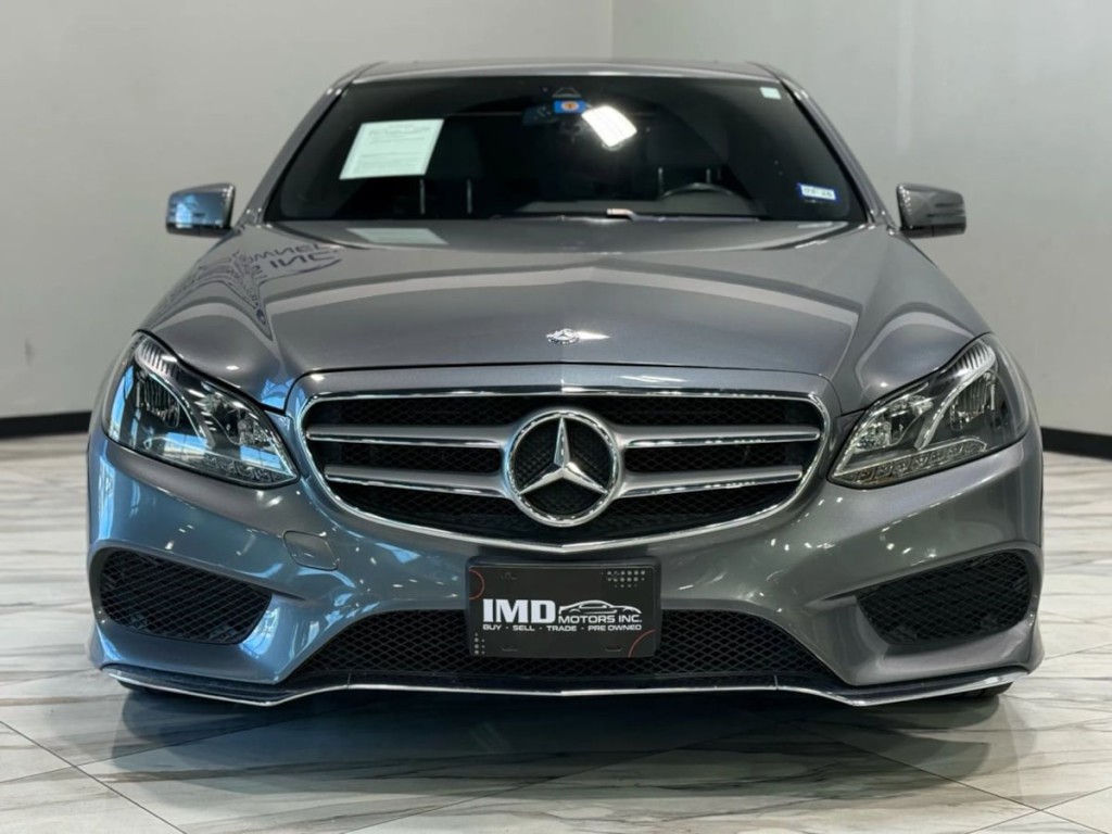 2016 Mercedes-Benz E-Class Image 3