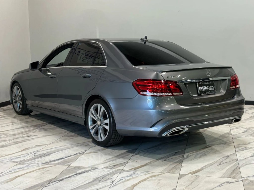 2016 Mercedes-Benz E-Class Image 8