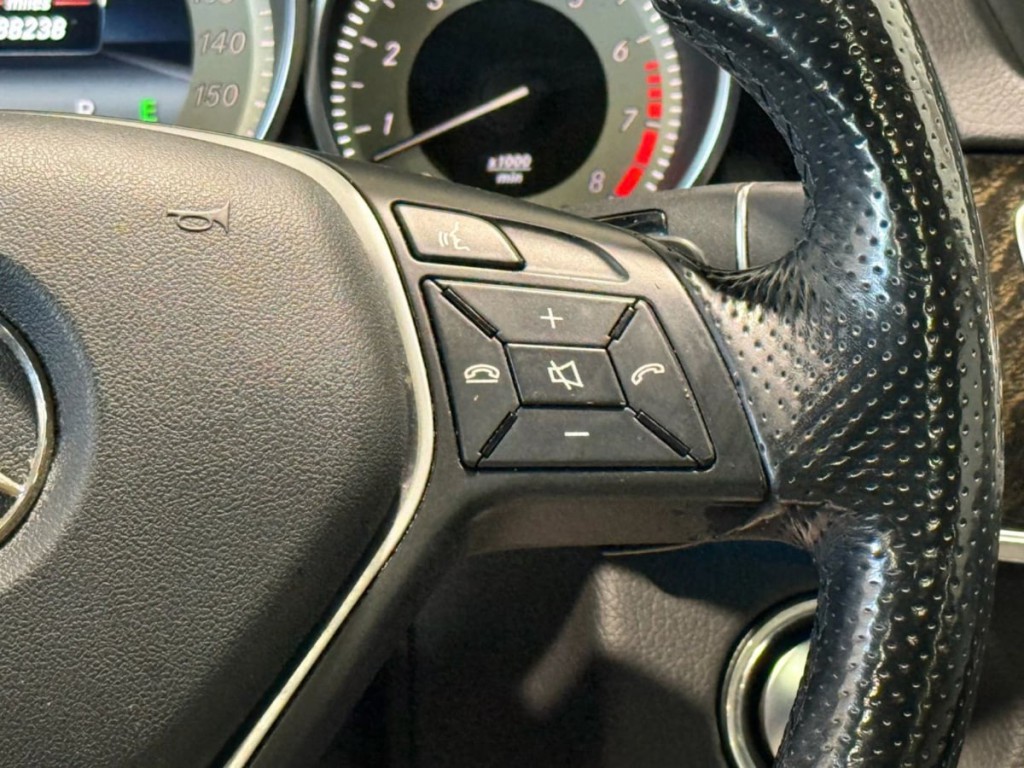 2016 Mercedes-Benz E-Class Image 17