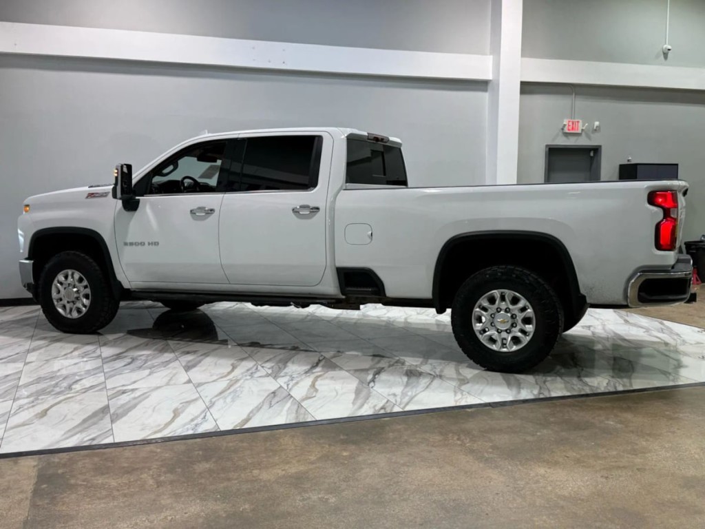 2023 Chevrolet Silverado 1500 Image 8