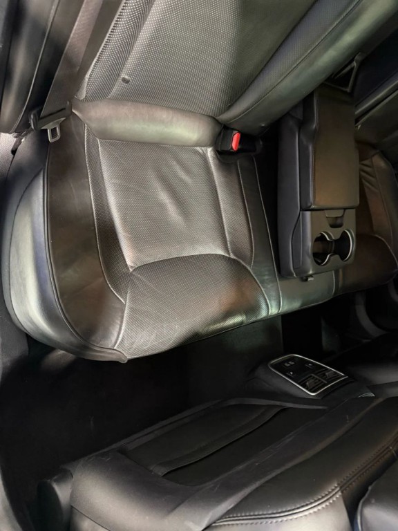 2020 Chrysler 300 Image 30